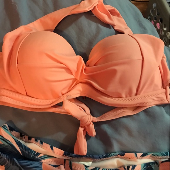Bikini bundle - Picture 4 of 6